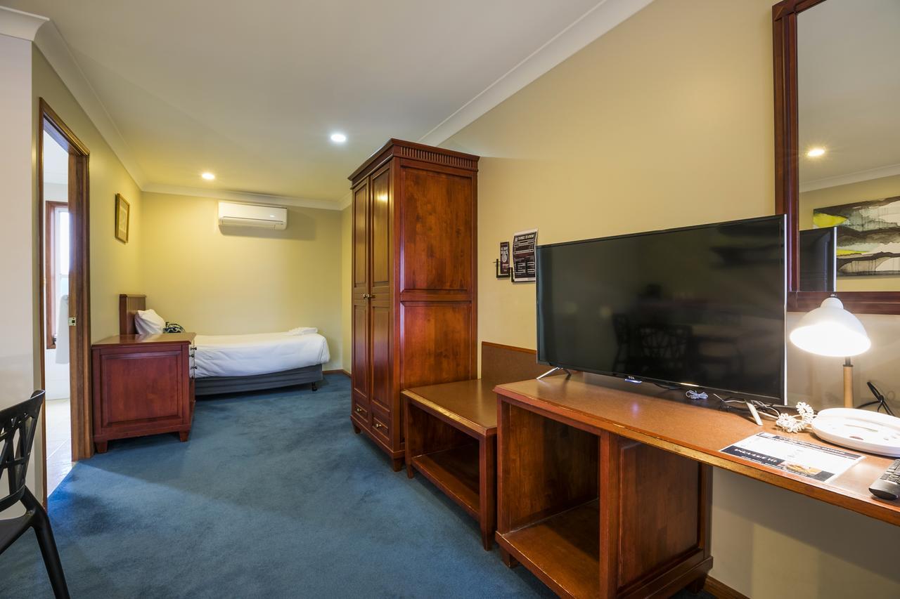 Nightcap At Federal Hotel Toowoomba Exterior foto